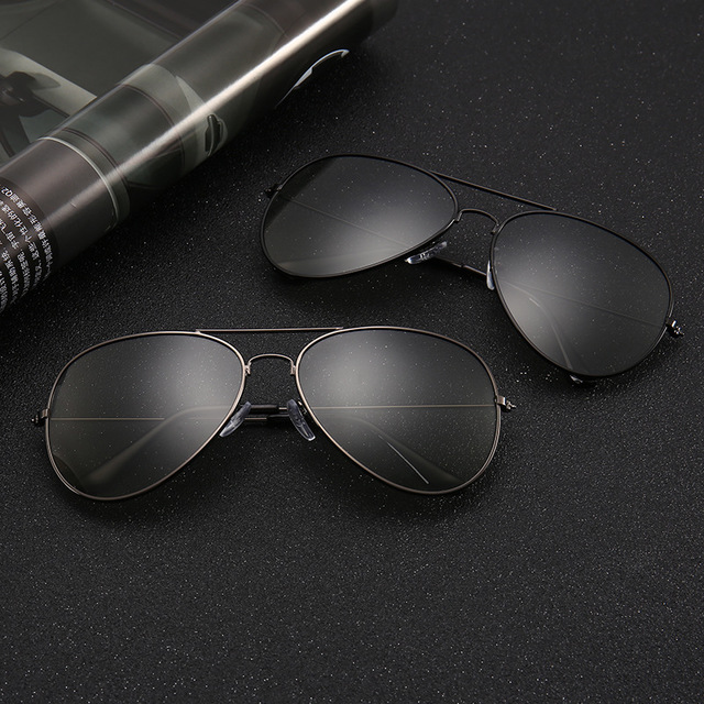 Day and night male photochromic sunglasses